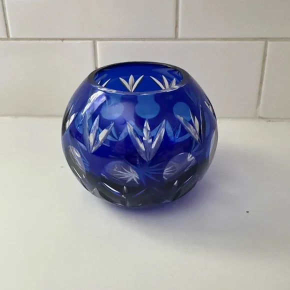 Blue and clear Decorative Glass orb- great for a voltive candle - Picture 1 of 4
